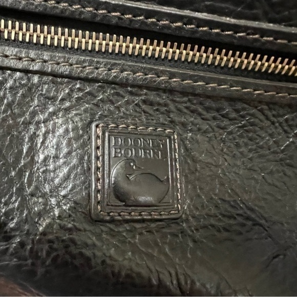 Dooney & Bourke zip sac bag black distressed leather zipper closure EUC - Picture 3 of 13